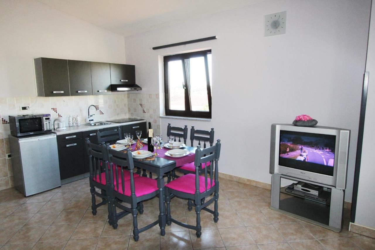Apartment Marko Rovinjsko Selo Buitenkant foto